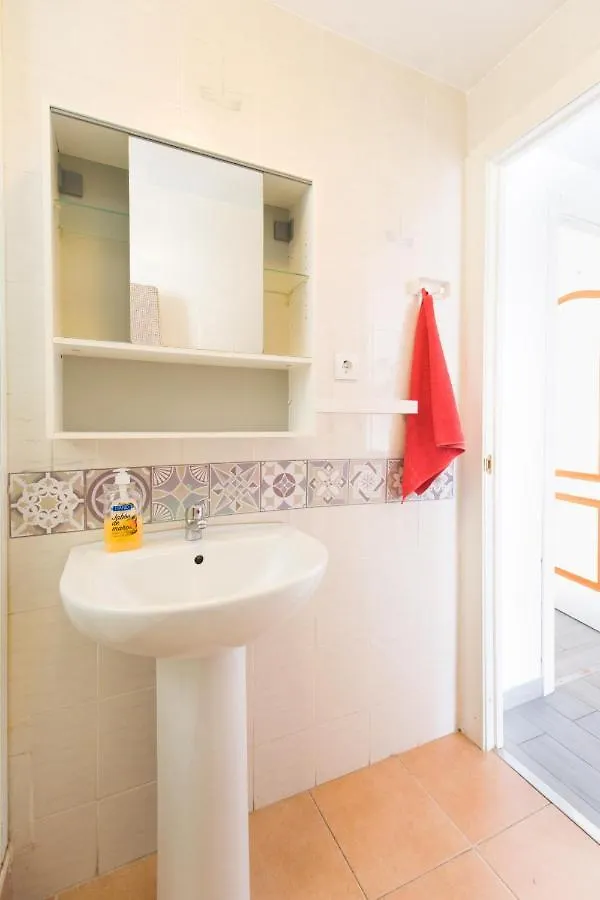 Bollywood Style Apartment 4Th Floor By Stairs Málaga