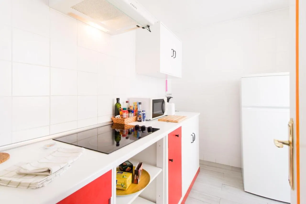 Bollywood Style Apartment 4Th Floor By Stairs 말라가