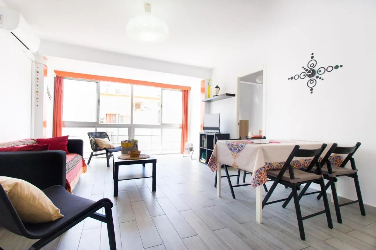 Bollywood Style Apartment 4Th Floor By Stairs 말라가 스페인