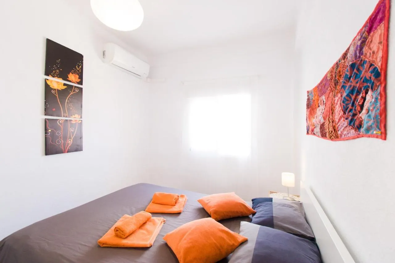 Bollywood Style Apartment 4Th Floor By Stairs 말라가