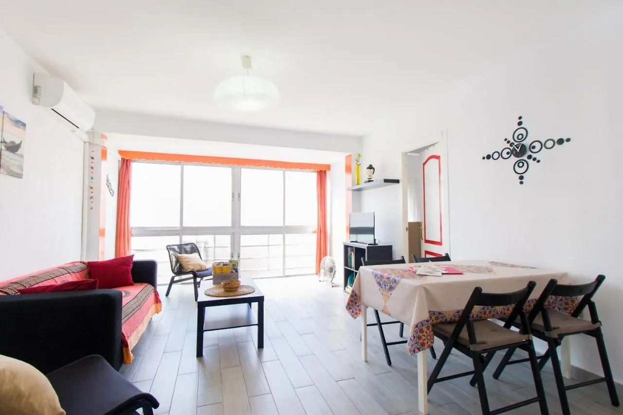 Bollywood Style Apartment 4Th Floor By Stairs 말라가